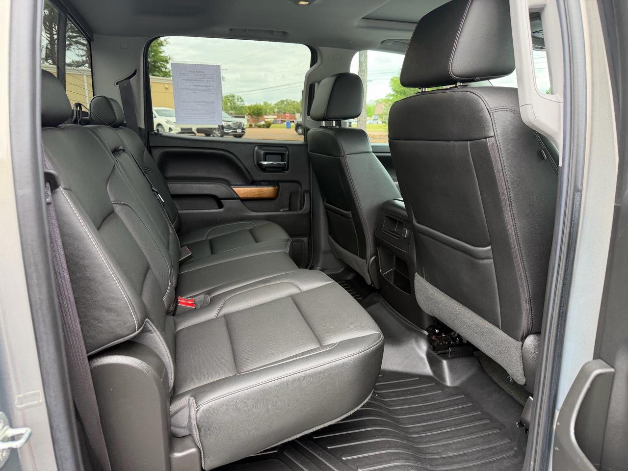 Chevrolet Silverado 1500 4WD Crew Cab 143.5" LTZ w/1LZ 2017