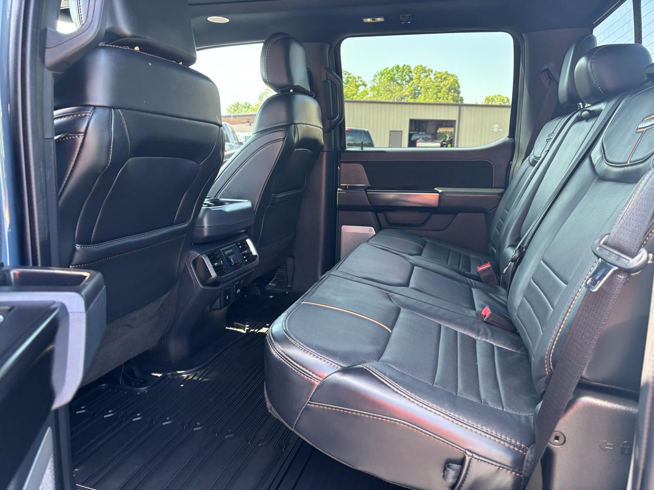 Ford F-150 Platinum 4WD SuperCrew 5.5' Box 2023