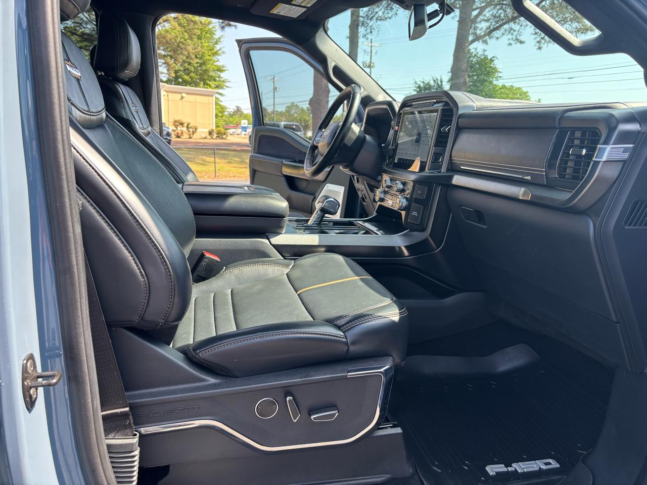 Ford F-150 Platinum 4WD SuperCrew 5.5' Box 2023