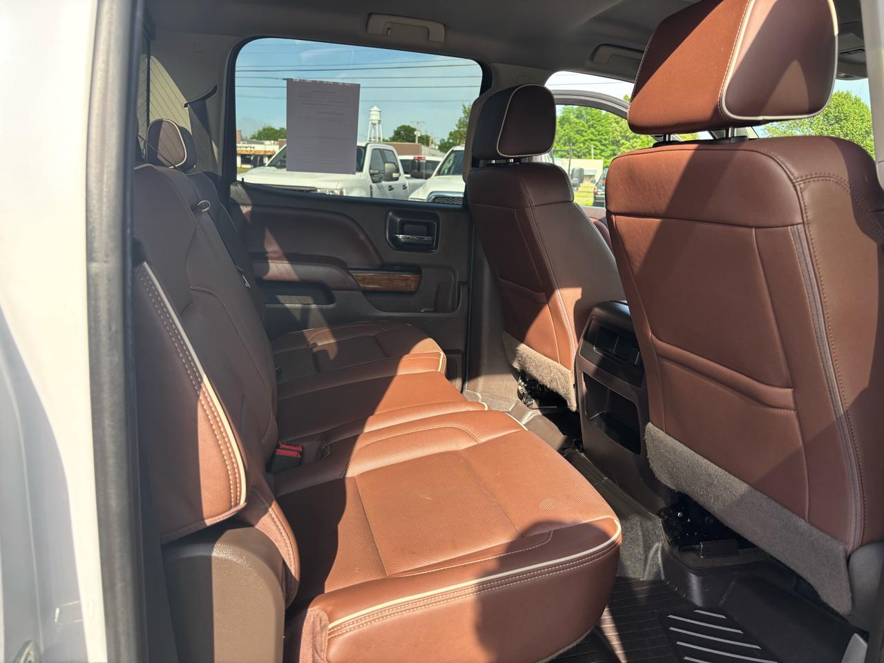 Chevrolet Silverado 1500 4WD Crew Cab 143.5" High Country 2018