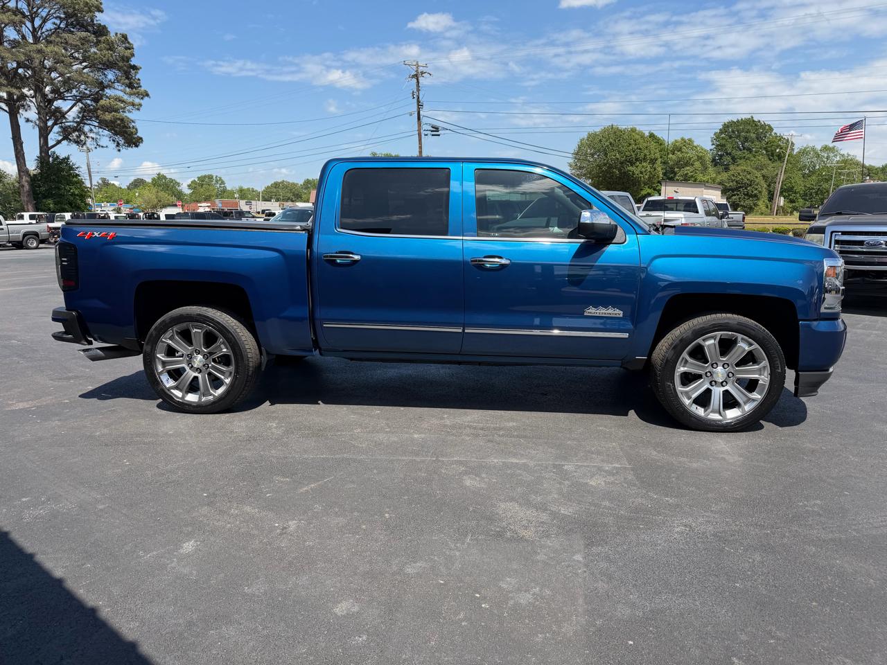 Chevrolet Silverado 1500 4WD Crew Cab 143.5" High Country 2018