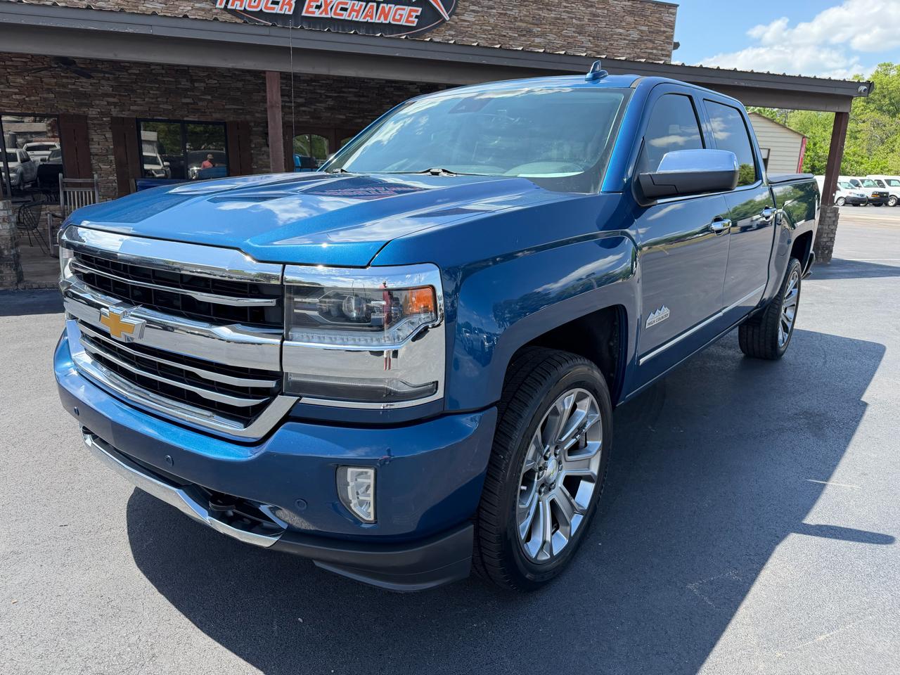 Chevrolet Silverado 1500 4WD Crew Cab 143.5" High Country 2018