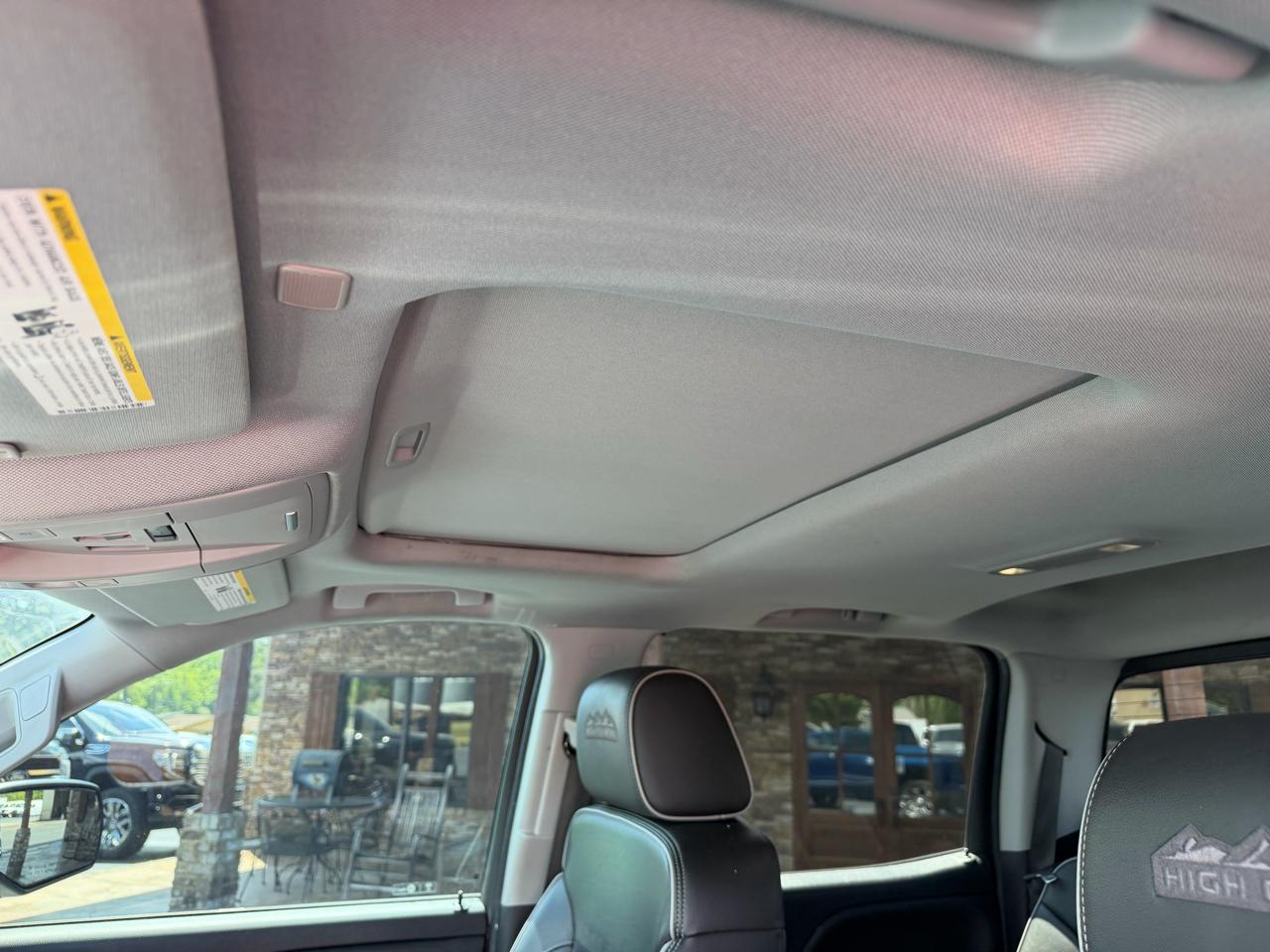 Chevrolet Silverado 1500 4WD Crew Cab 143.5" High Country 2018