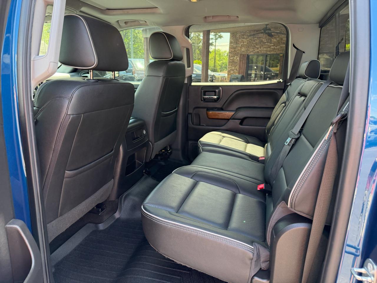 Chevrolet Silverado 1500 4WD Crew Cab 143.5" High Country 2018