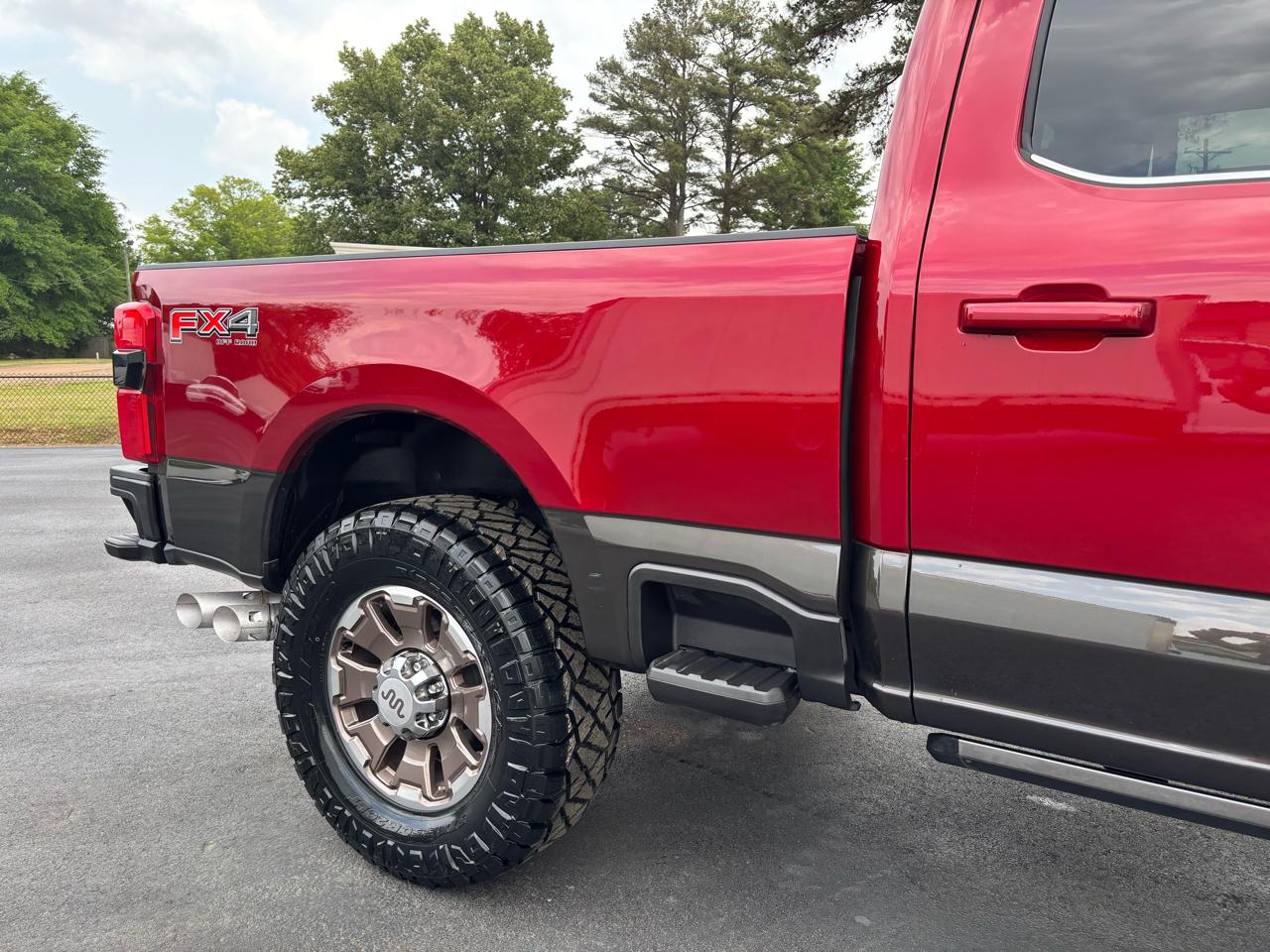 Ford Super Duty F-350 SRW King Ranch 4WD Crew Cab 6.75' Box 2025