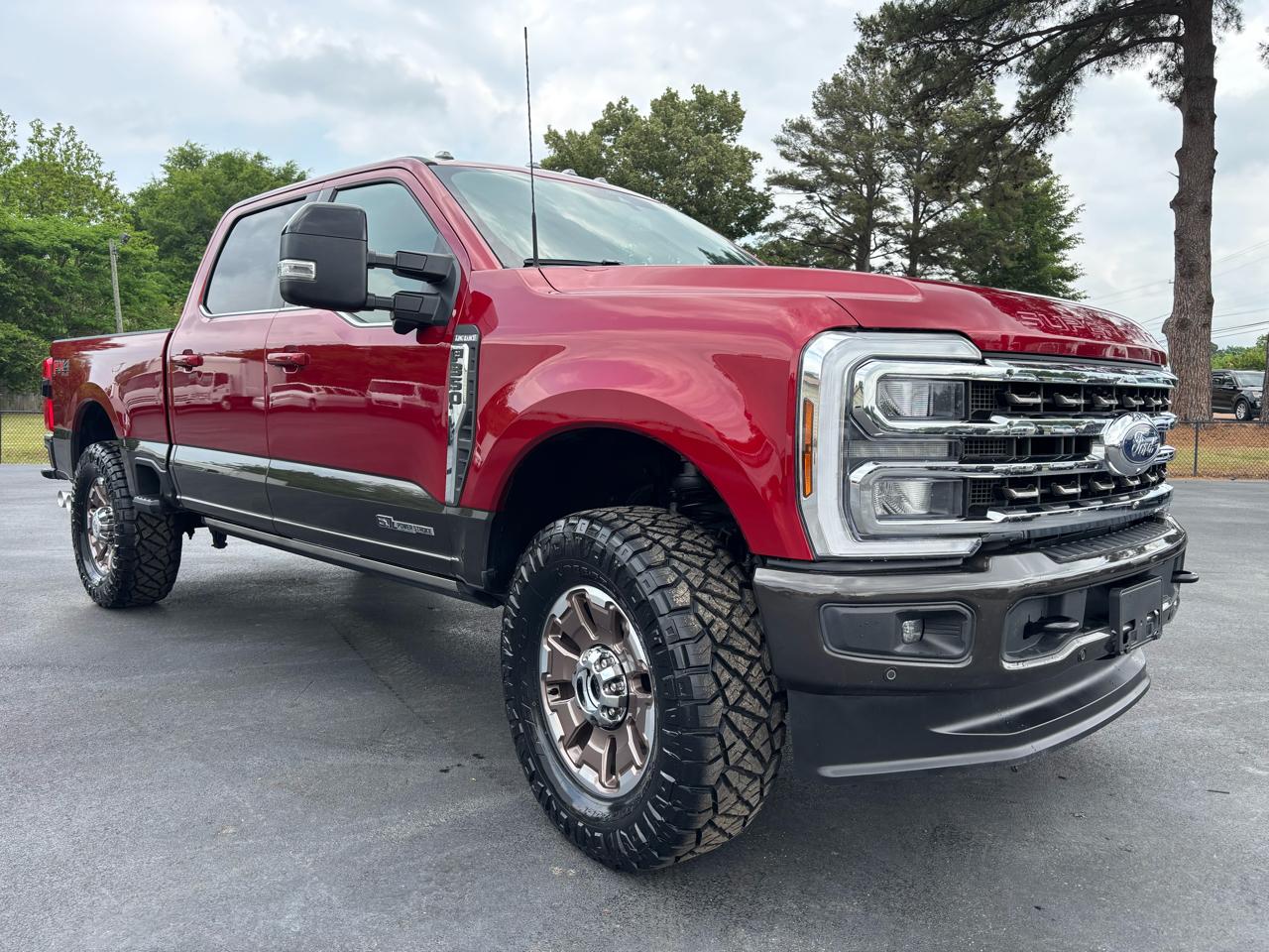 Ford Super Duty F-350 SRW King Ranch 4WD Crew Cab 6.75' Box 2025