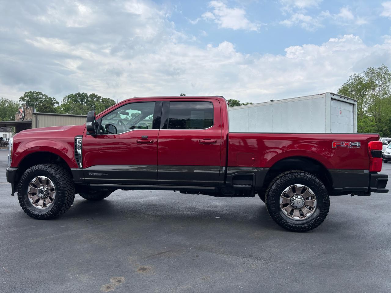 Ford Super Duty F-350 SRW King Ranch 4WD Crew Cab 6.75' Box 2025