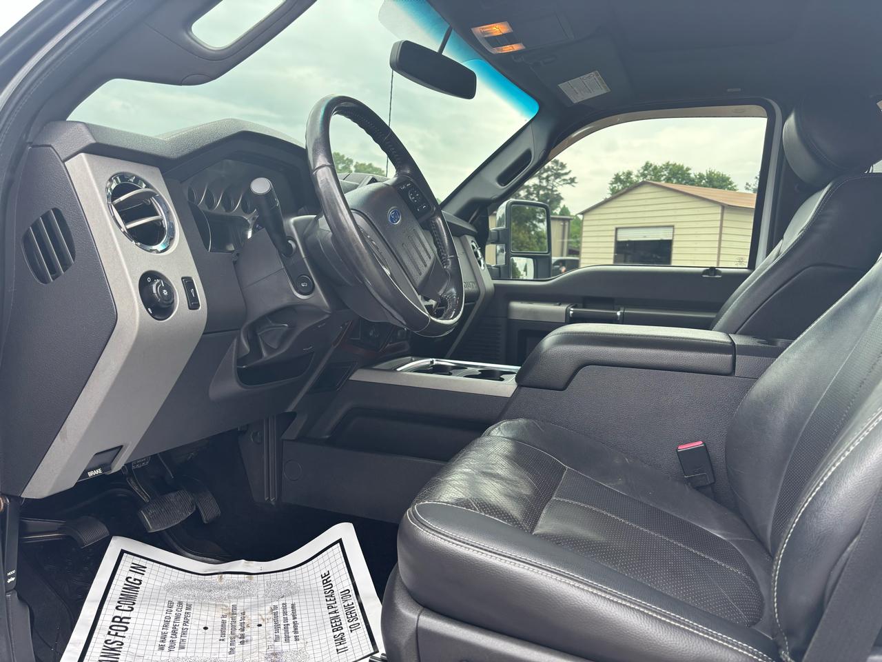 Ford Super Duty F-350 DRW 4WD Crew Cab 172" Lariat 2013