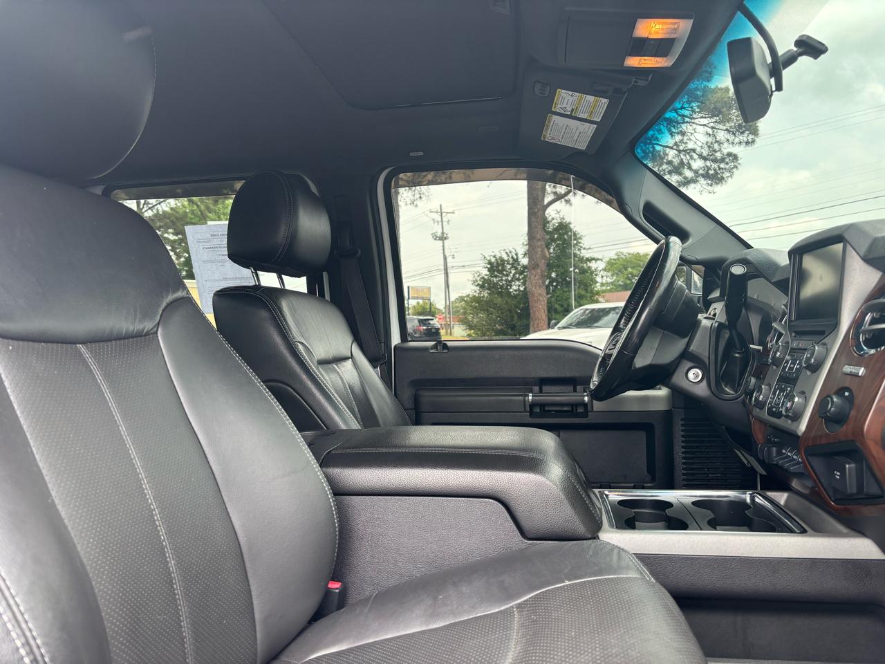 Ford Super Duty F-350 DRW 4WD Crew Cab 172" Lariat 2013