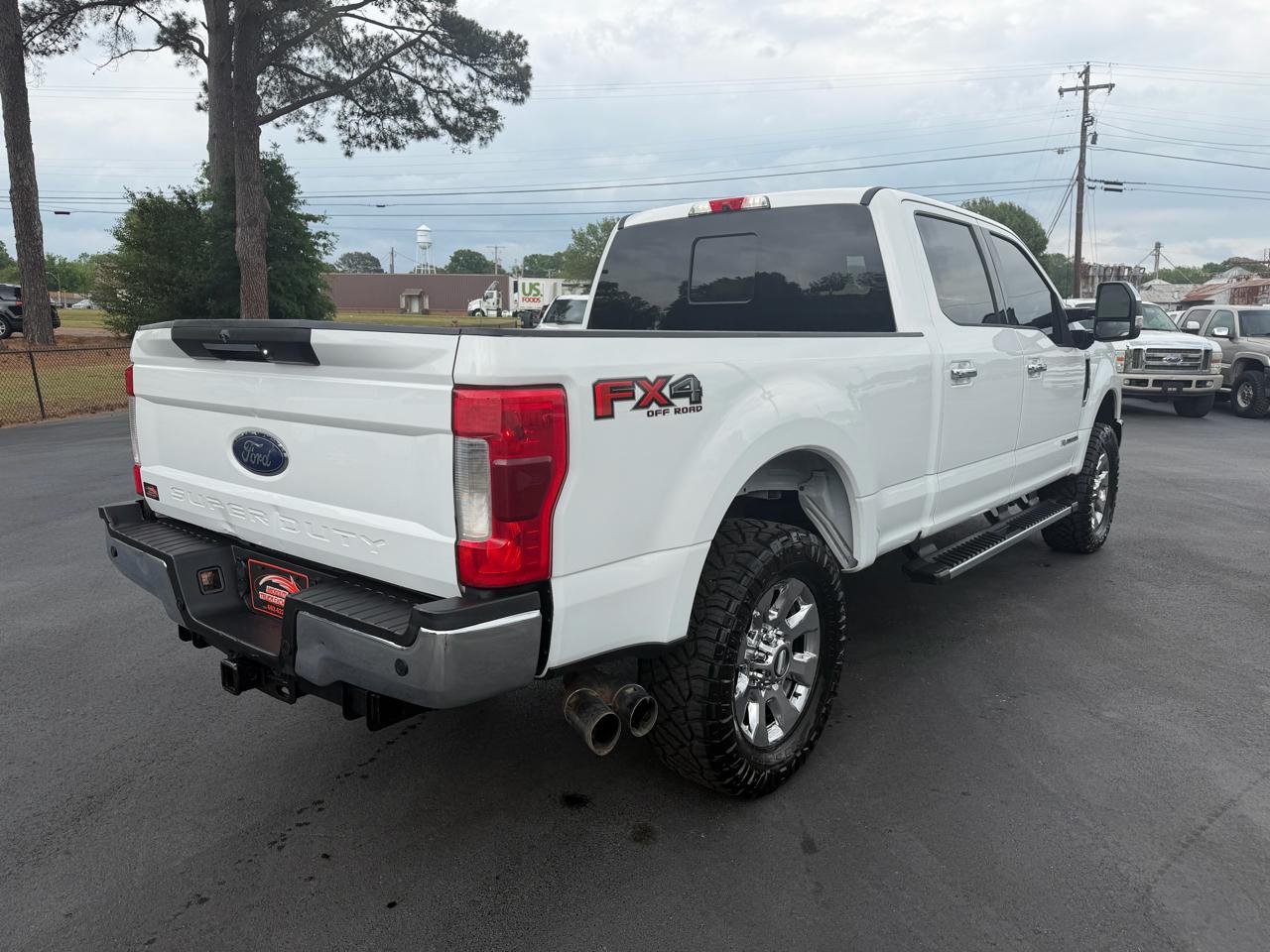 Ford Super Duty F-250 SRW Lariat 4WD Crew Cab 6.75' Box 2019