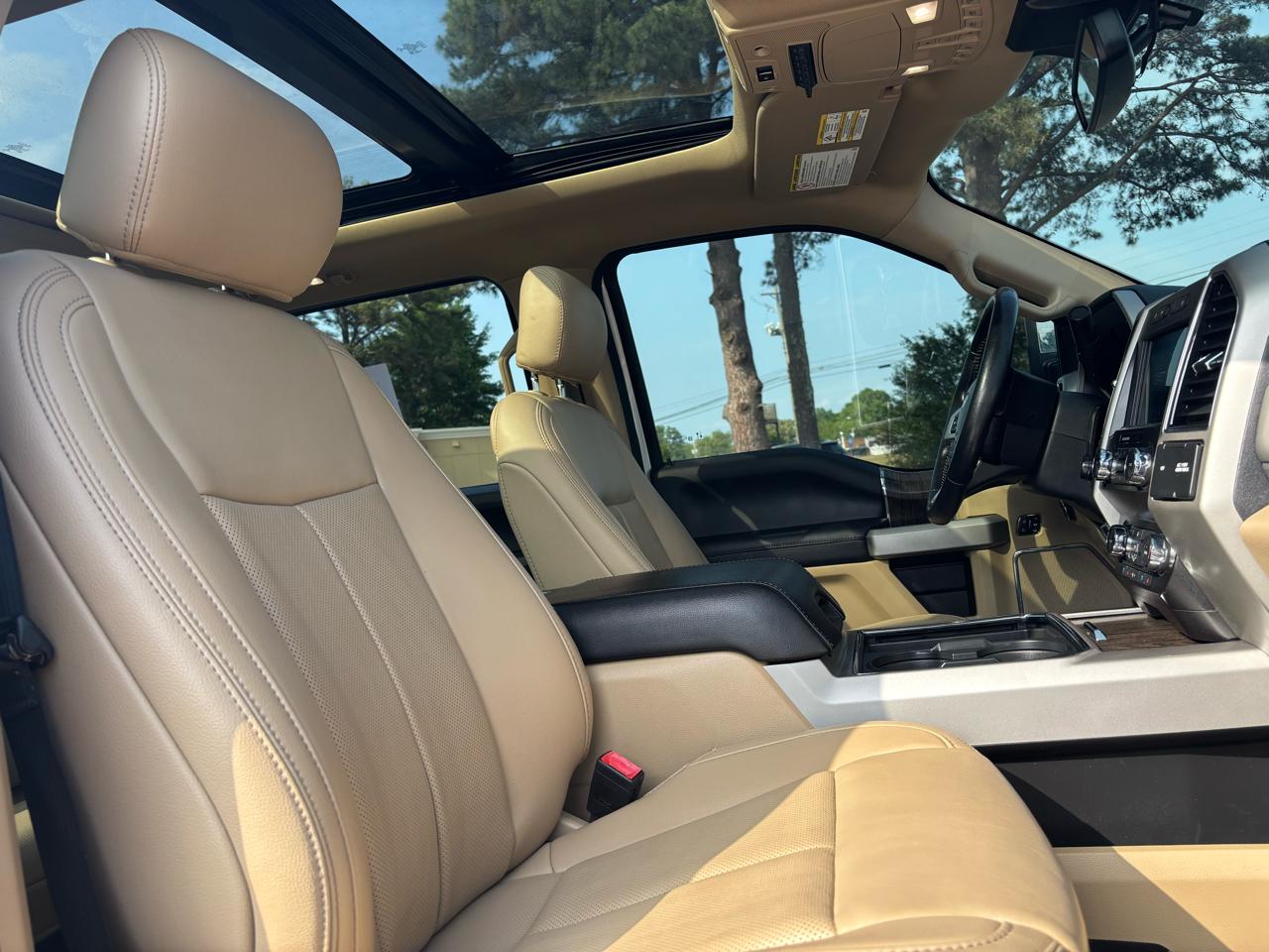 Ford Super Duty F-250 SRW Lariat 4WD Crew Cab 6.75' Box 2021