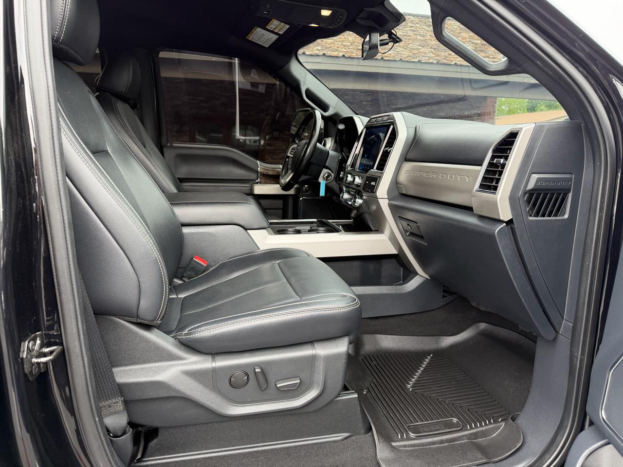 Ford Super Duty F-250 SRW Lariat 4WD Crew Cab 6.75' Box 2022
