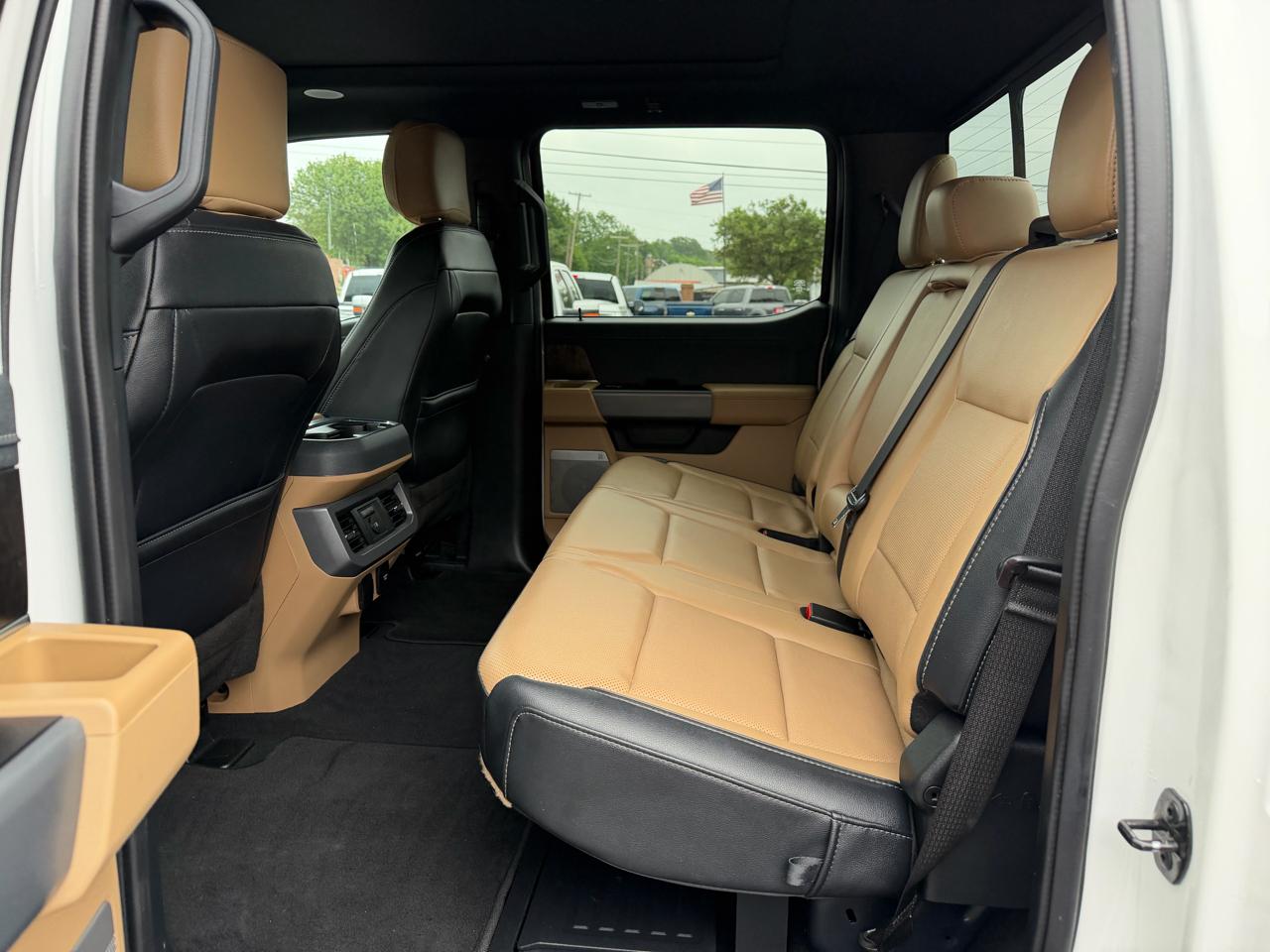 Ford Super Duty F-250 SRW Lariat 4WD Crew Cab 6.75' Box 2023