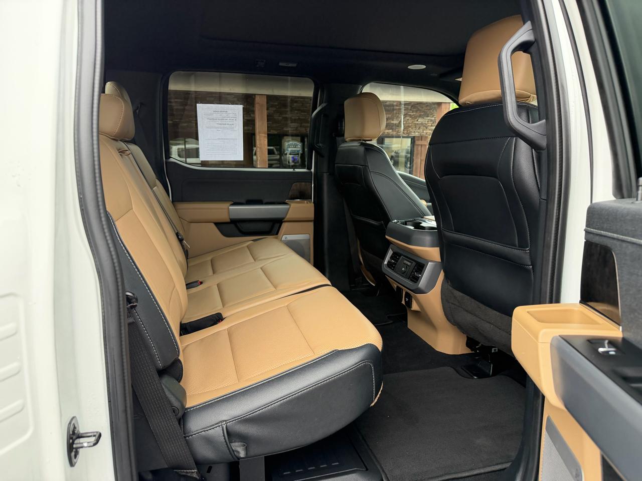 Ford Super Duty F-250 SRW Lariat 4WD Crew Cab 6.75' Box 2023