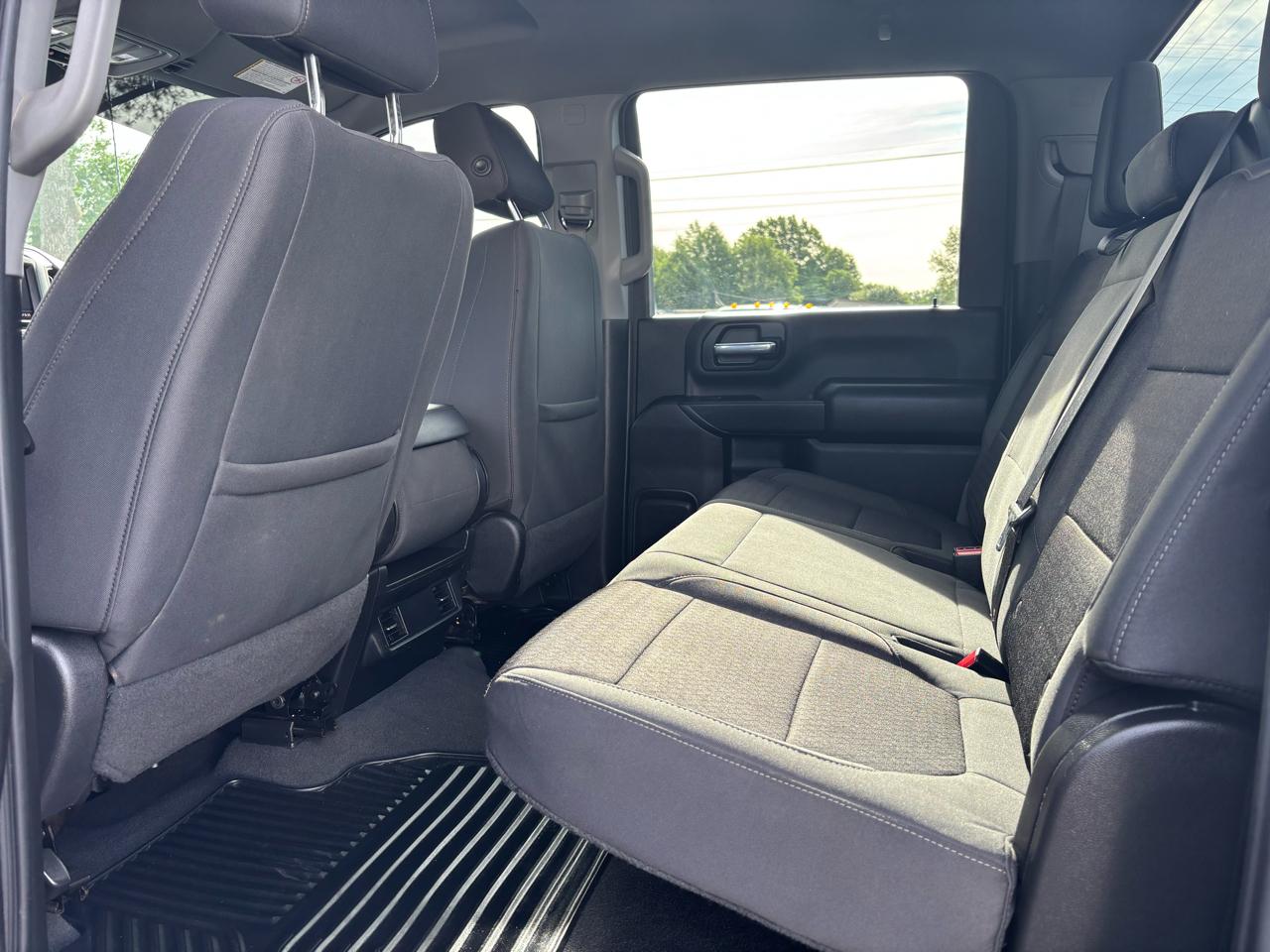 Chevrolet Silverado 2500HD 4WD Crew Cab 159" Custom 2023