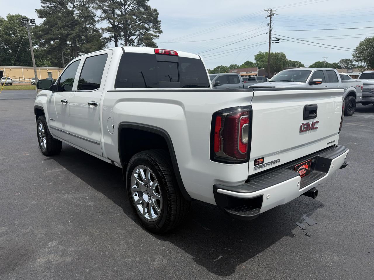 GMC Sierra 1500 4WD Crew Cab 143.5" Denali 2016