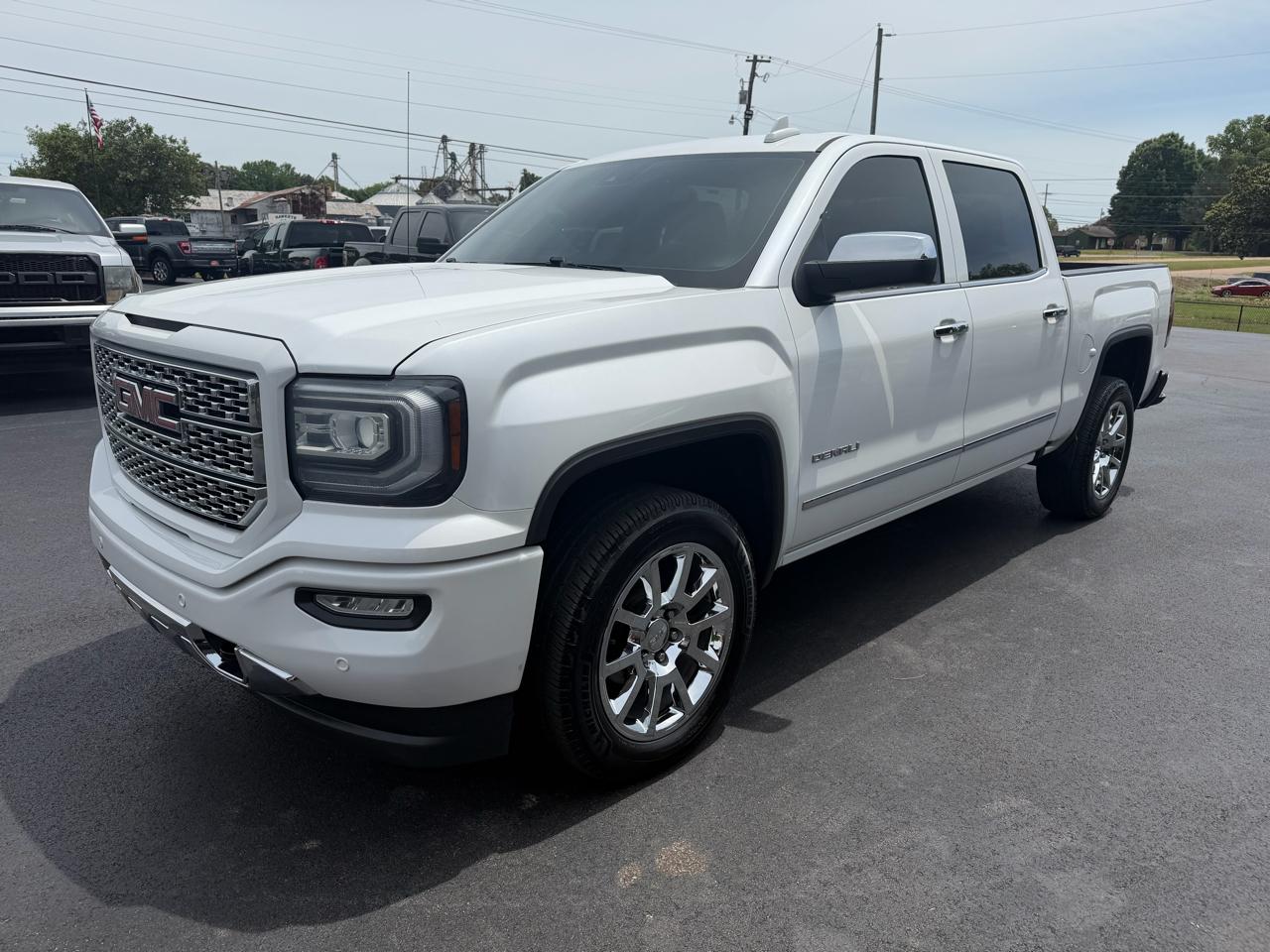 GMC Sierra 1500 4WD Crew Cab 143.5" Denali 2016