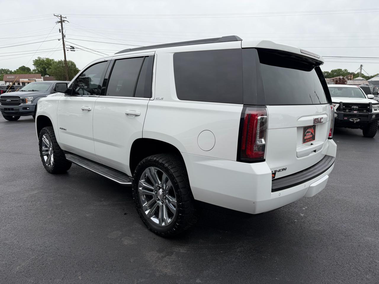 GMC Yukon 4WD 4dr SLE 2015