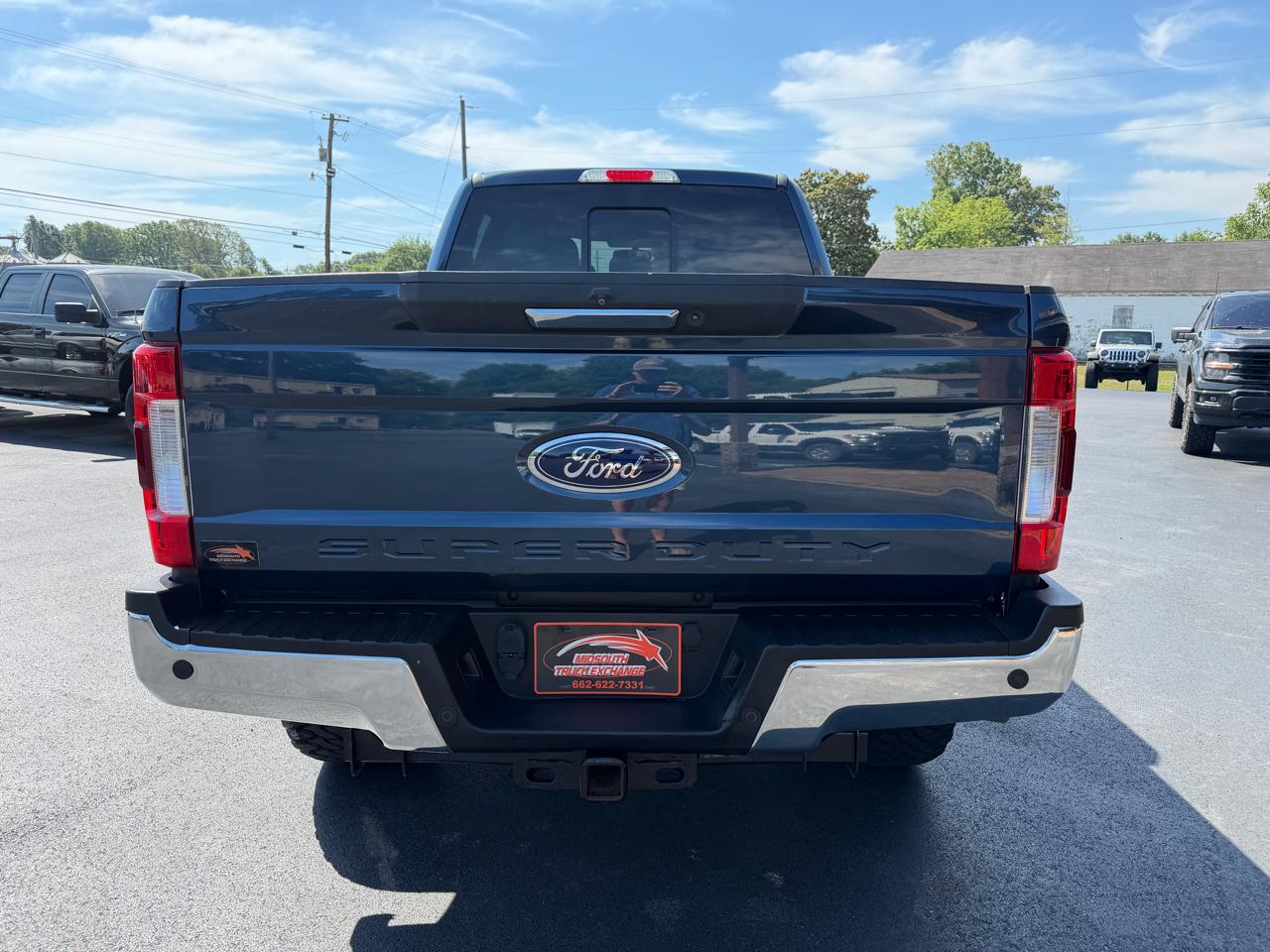 Ford Super Duty F-250 SRW Lariat 4WD Crew Cab 6.75' Box 2017