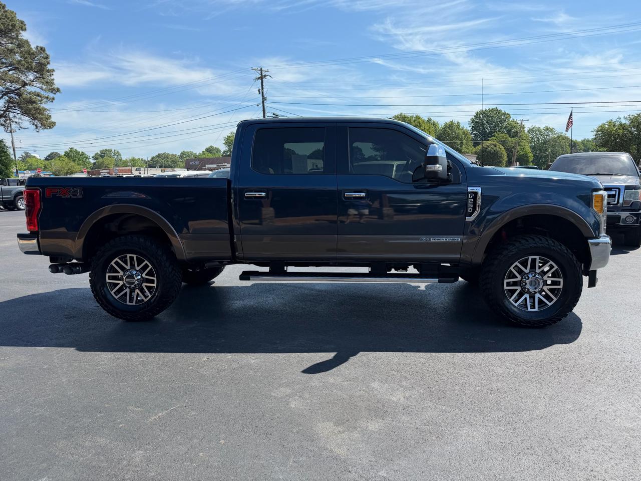 Ford Super Duty F-250 SRW Lariat 4WD Crew Cab 6.75' Box 2017