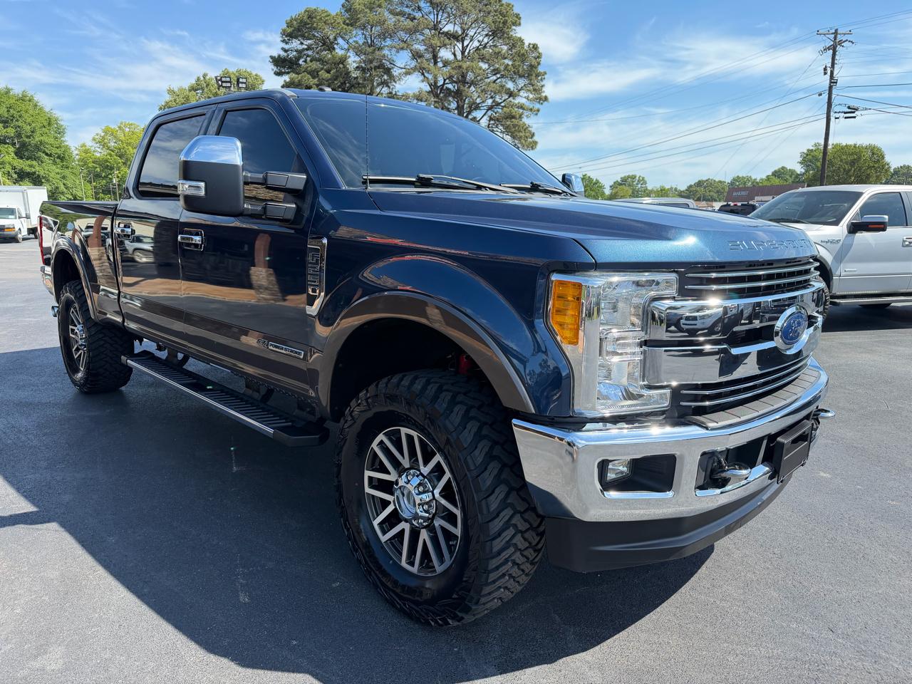 Ford Super Duty F-250 SRW Lariat 4WD Crew Cab 6.75' Box 2017