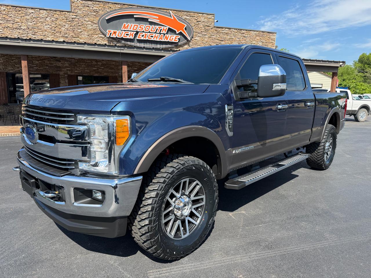 Ford Super Duty F-250 SRW Lariat 4WD Crew Cab 6.75' Box 2017