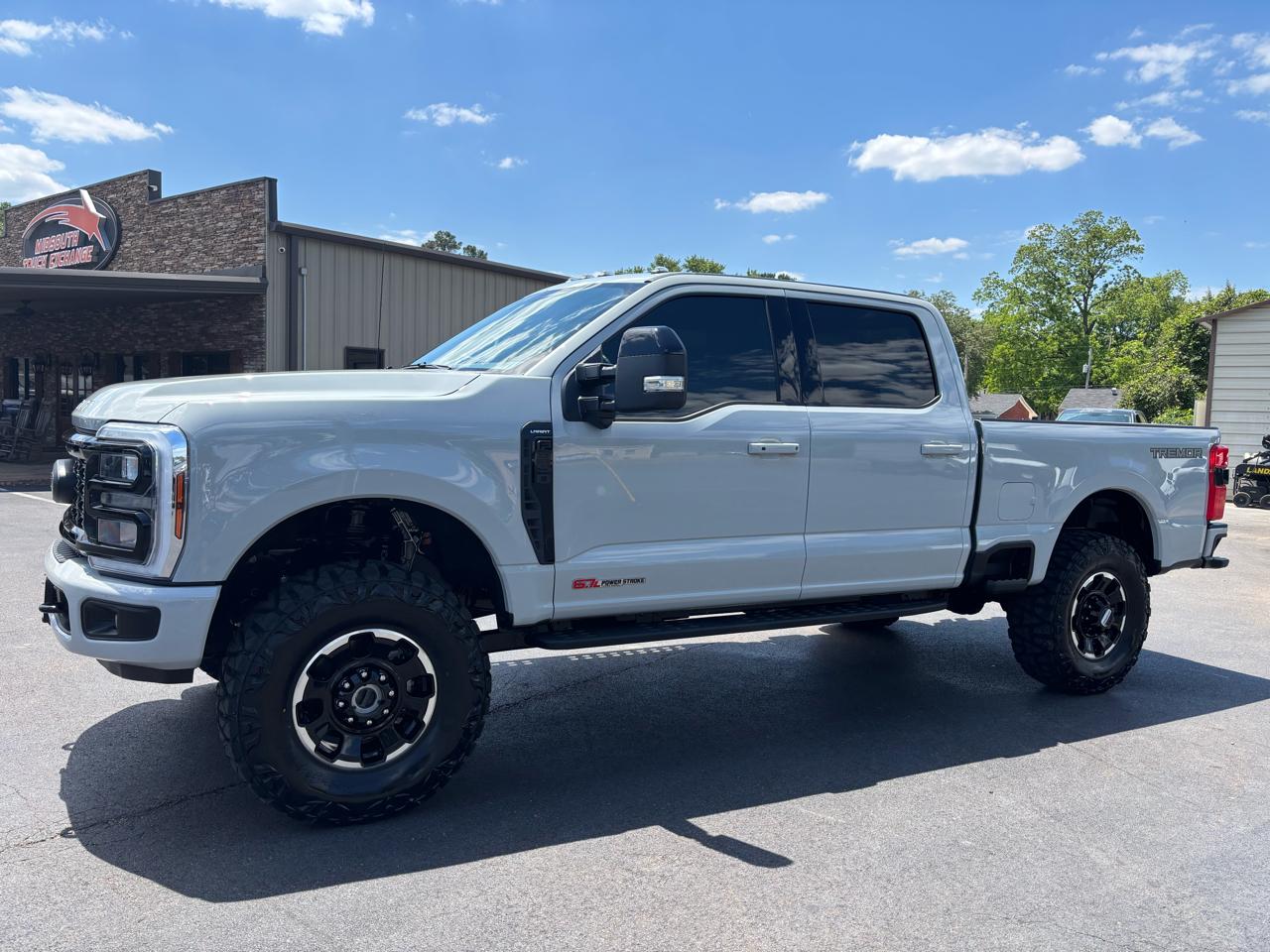 Ford Super Duty F-250 SRW Lariat 4WD Crew Cab 6.75' Box 2025