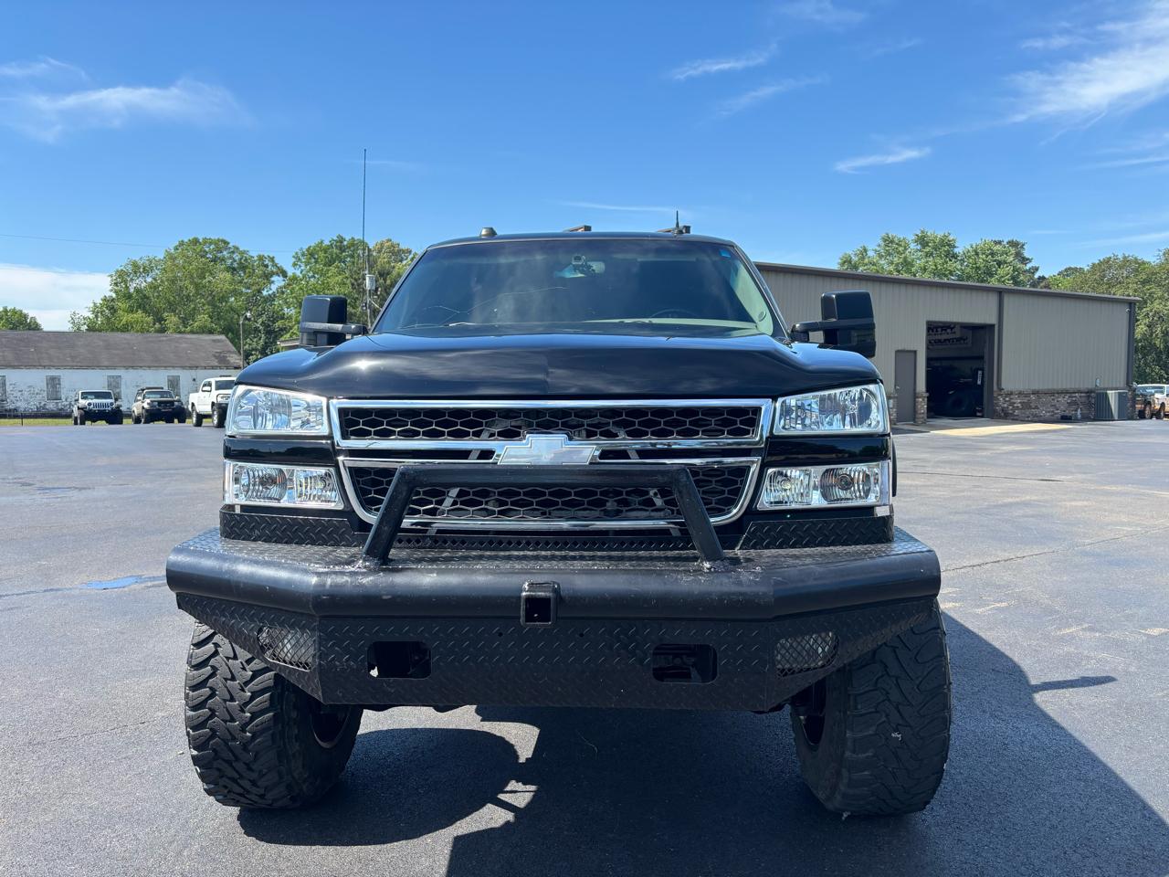 Chevrolet Silverado 2500HD Crew Cab 153" WB 4WD LT 2004