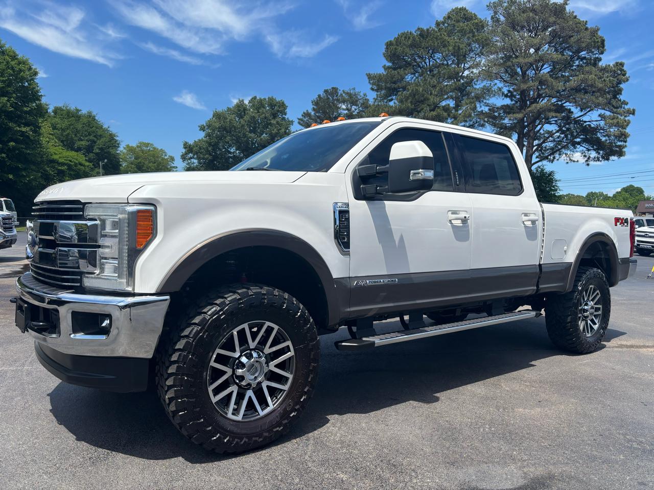 Ford Super Duty F-250 SRW Lariat 4WD Crew Cab 6.75' Box 2017