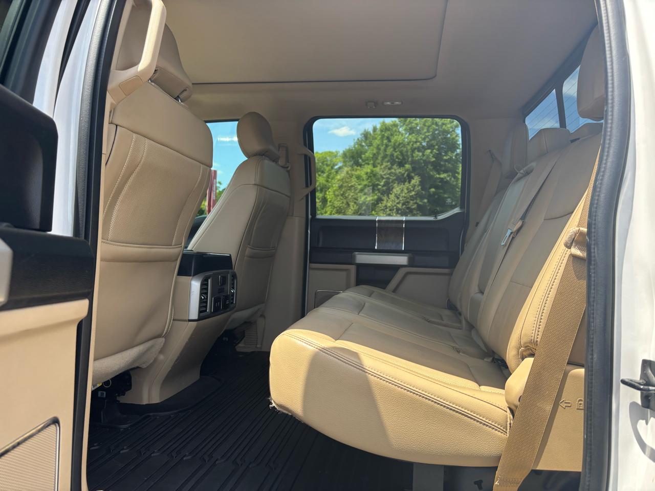 Ford Super Duty F-250 SRW Lariat 4WD Crew Cab 6.75' Box 2017
