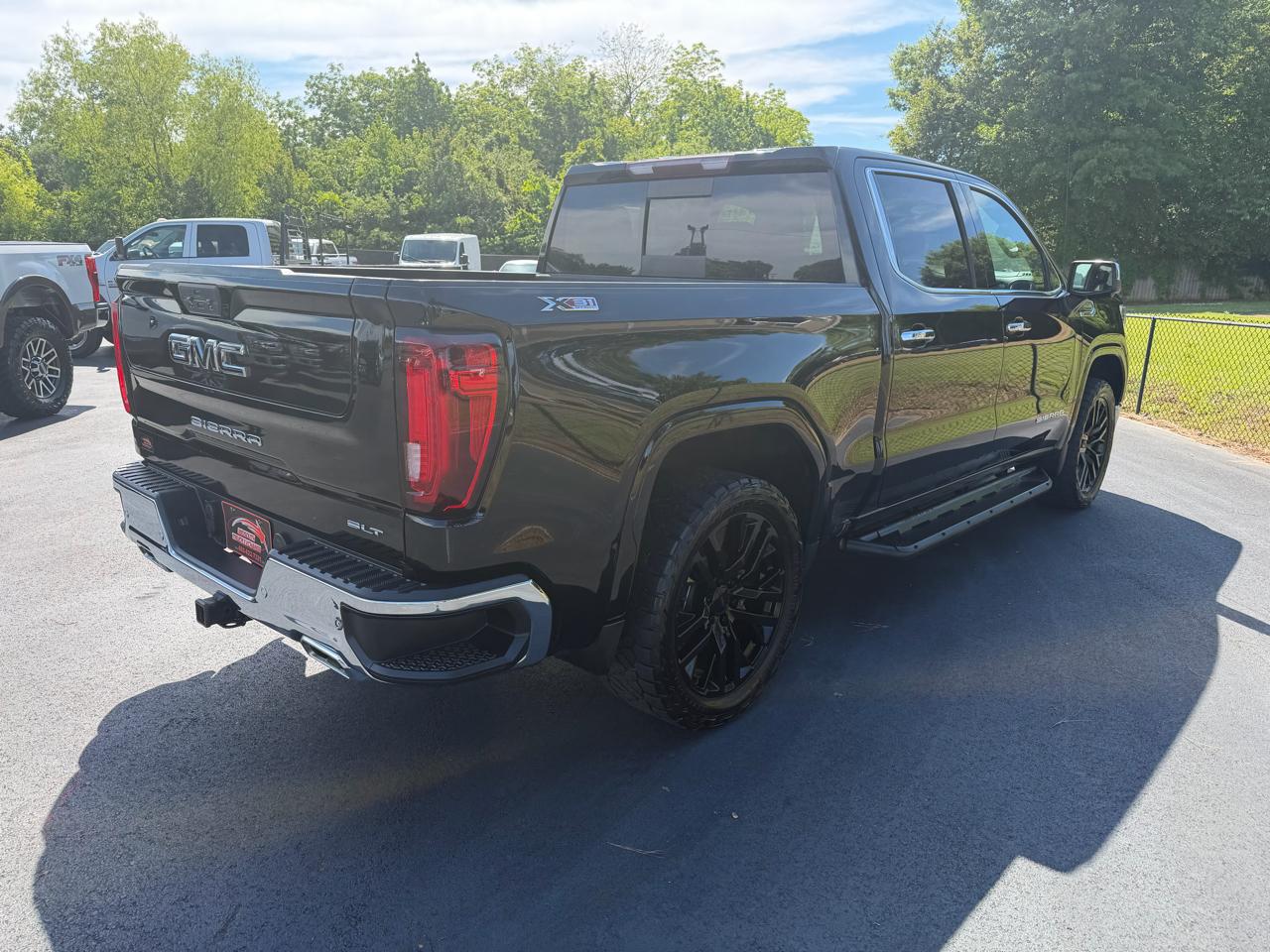 GMC Sierra 1500 4WD Crew Cab 147" SLT 2019
