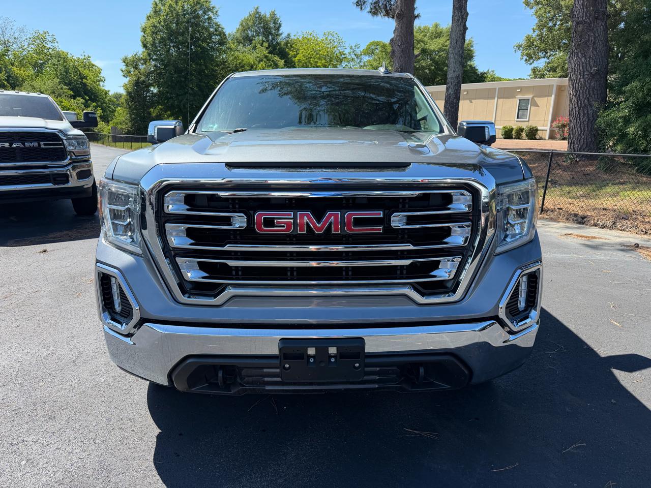 GMC Sierra 1500 4WD Crew Cab 147" SLT 2019