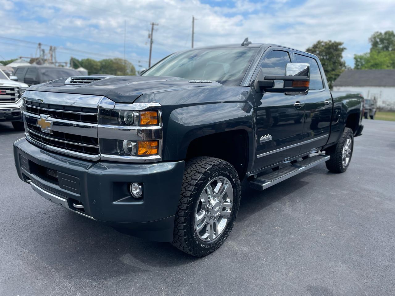 Chevrolet Silverado 2500HD 4WD Crew Cab 153.7" High Country 2019