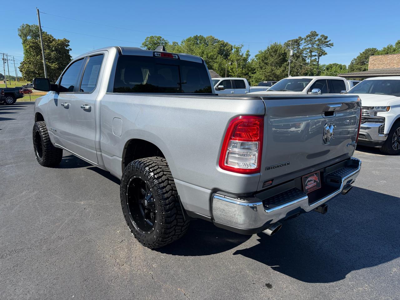 RAM 1500 Big Horn 4x4 Quad Cab 6'4" Box 2020