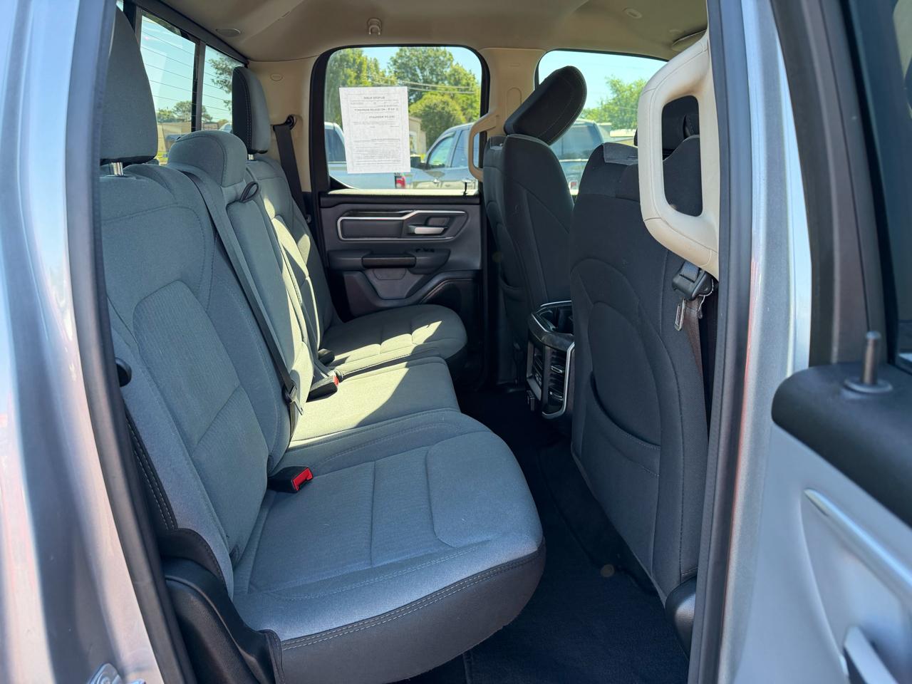 RAM 1500 Big Horn 4x4 Quad Cab 6'4" Box 2020