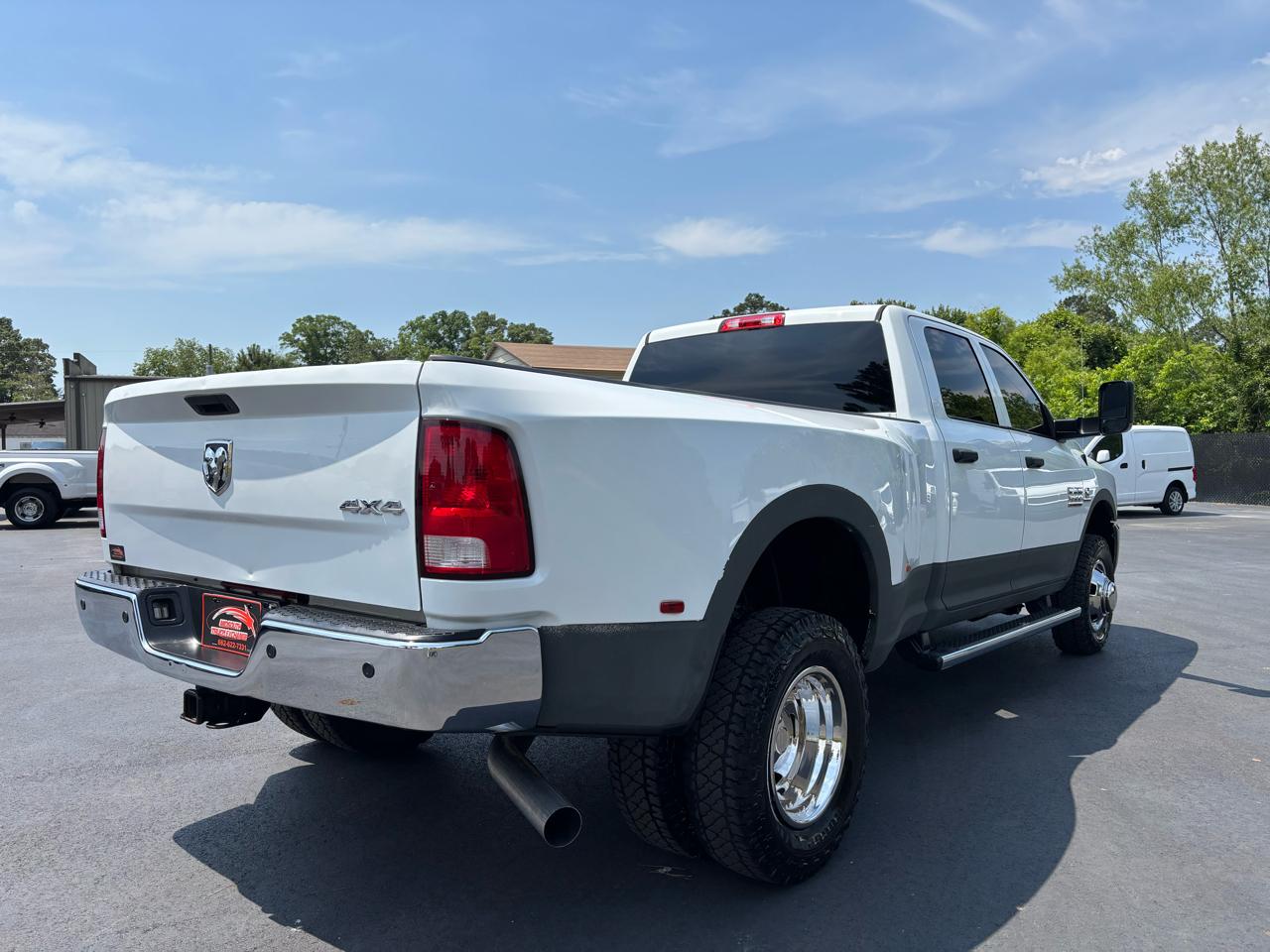 RAM 3500 Tradesman 4x4 Crew Cab 8' Box 2018
