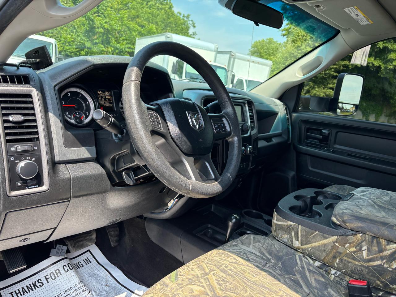 RAM 3500 Tradesman 4x4 Crew Cab 8' Box 2018