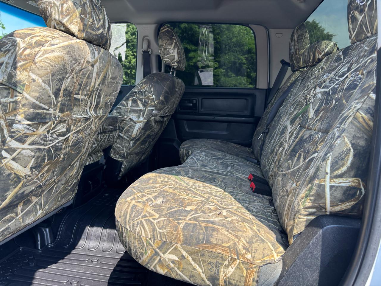 RAM 3500 Tradesman 4x4 Crew Cab 8' Box 2018