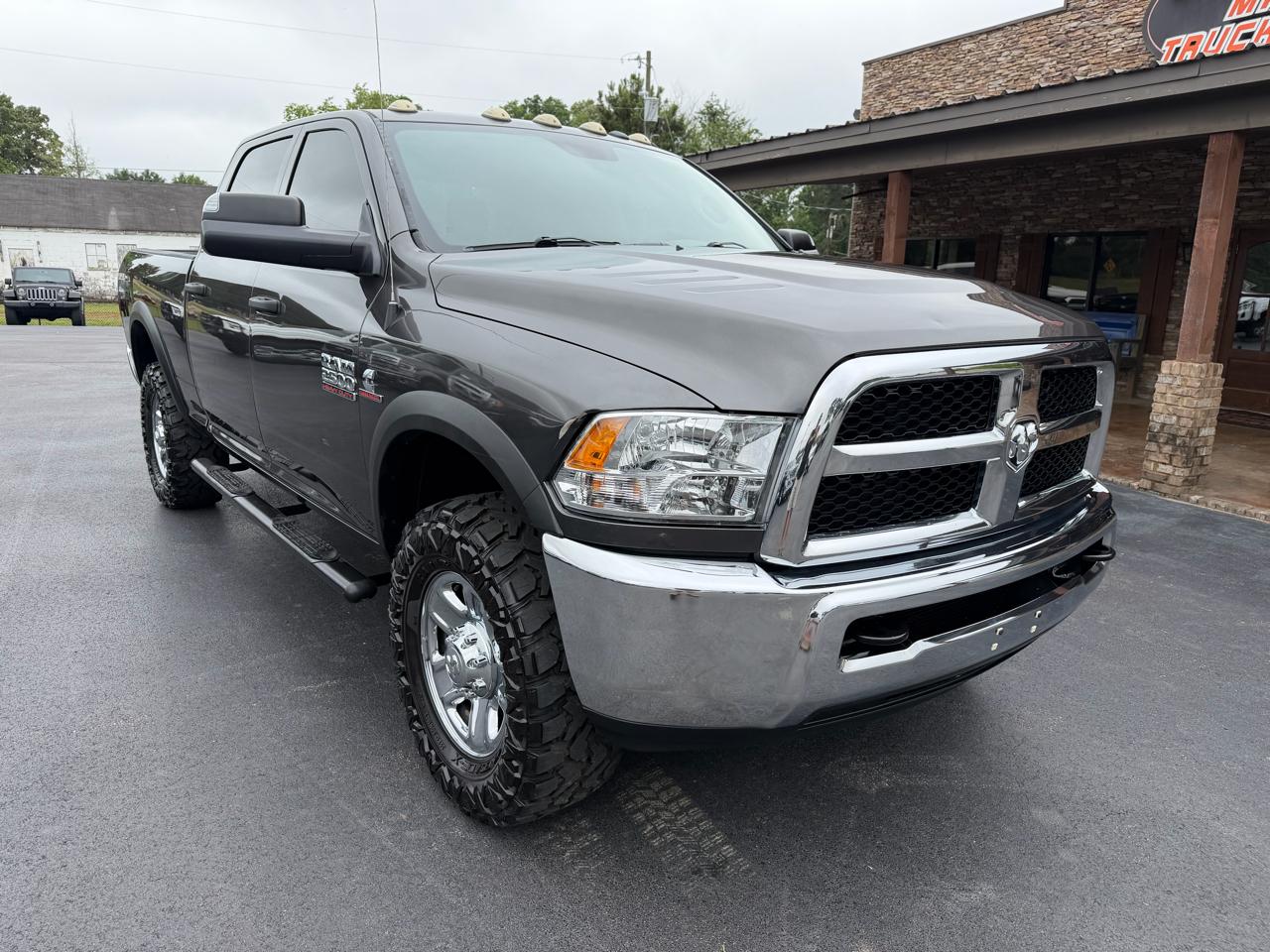 RAM 2500 Tradesman 4x4 Crew Cab 6'4" Box 2017