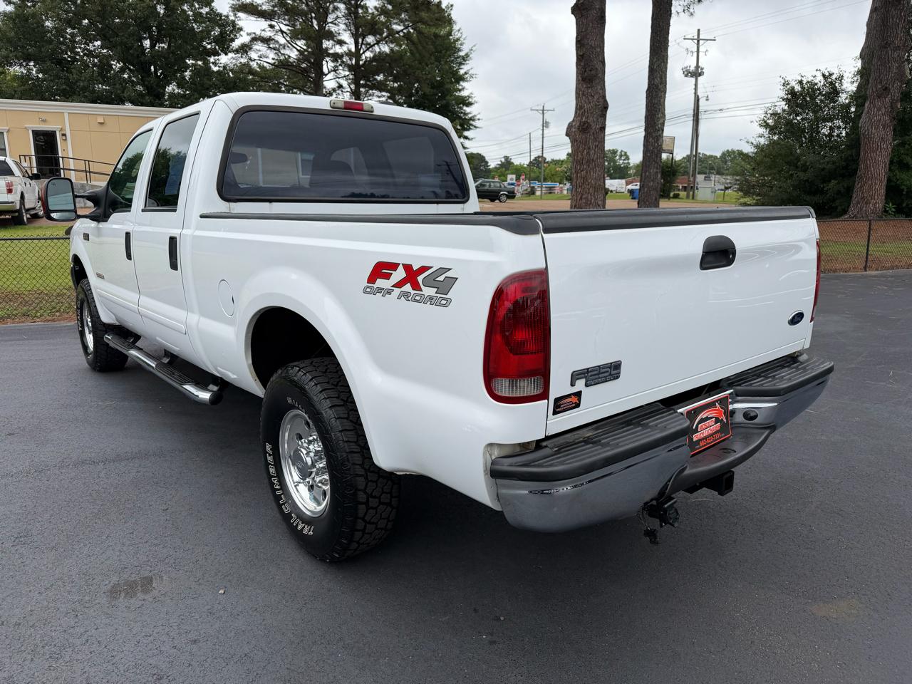 Ford Super Duty F-250 Crew Cab 156" XLT 4WD 2003