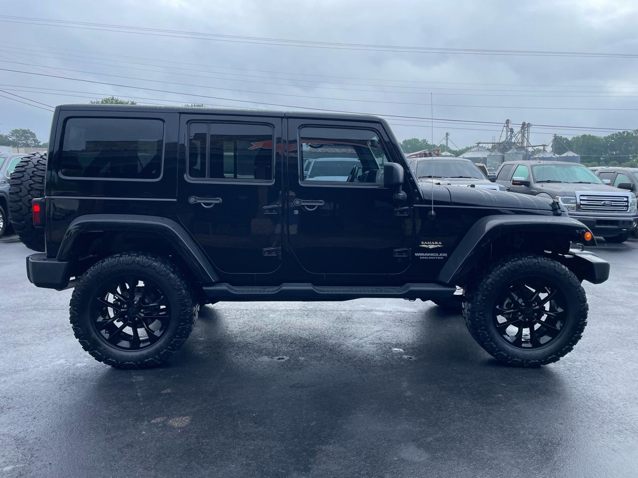 Jeep Wrangler Unlimited 4WD 4dr Sahara 2015