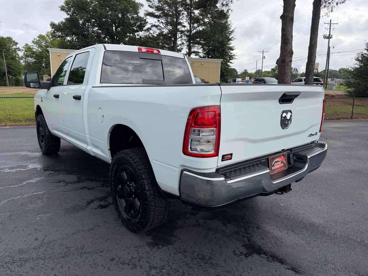 RAM 2500 Tradesman 4x4 Crew Cab 6'4" Box 2024