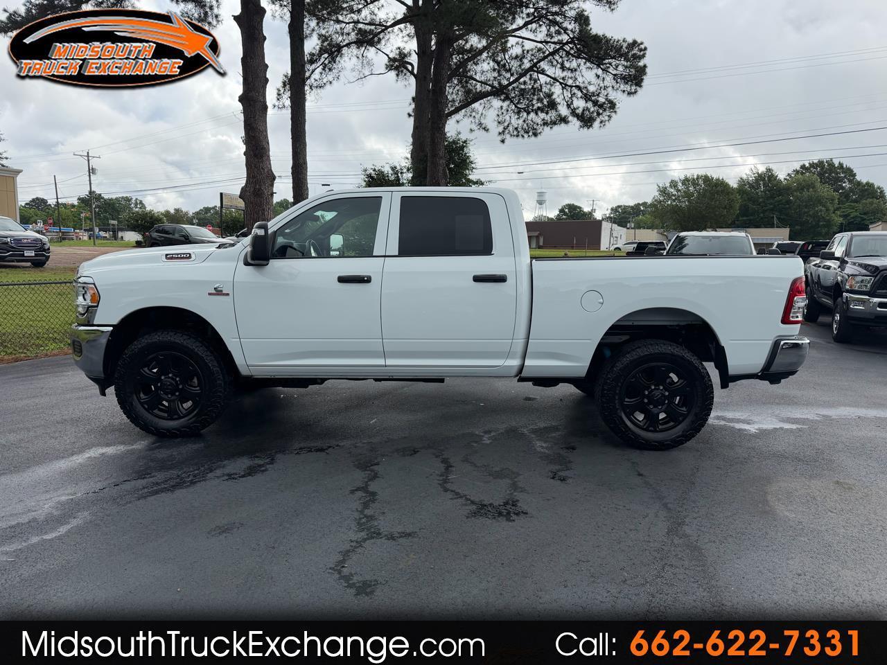 RAM 2500 Tradesman 4x4 Crew Cab 6'4" Box 2024
