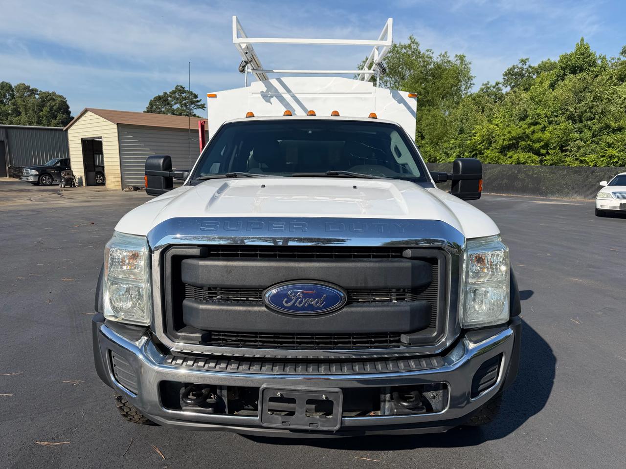 Ford Super Duty F-450 DRW 4WD SuperCab 162" WB 60" CA XL 2015