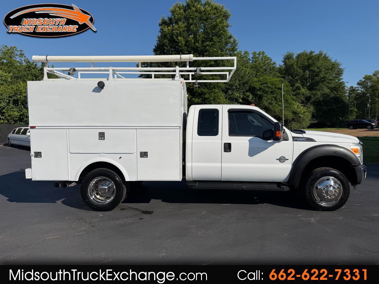 Ford Super Duty F-450 DRW 4WD SuperCab 162" WB 60" CA XL 2015