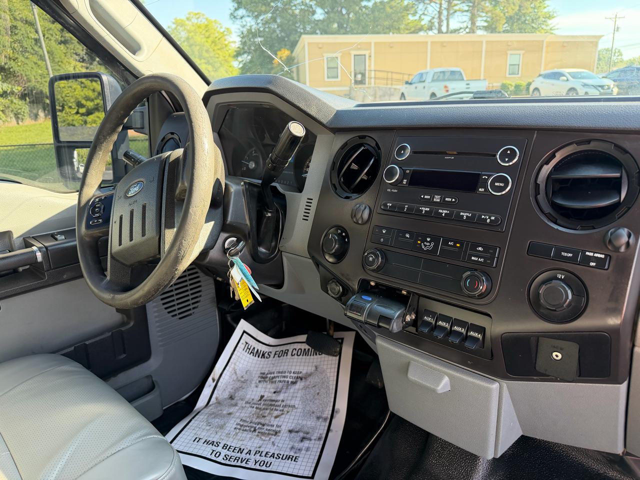 Ford Super Duty F-450 DRW 4WD SuperCab 162" WB 60" CA XL 2015