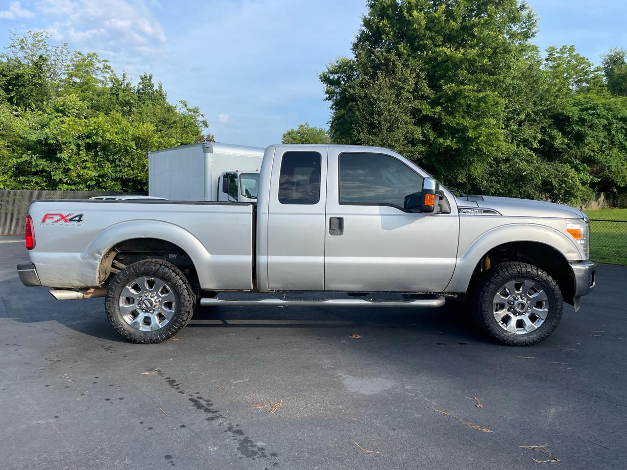 Ford Super Duty F-250 SRW 4WD SuperCab 142" XLT 2016