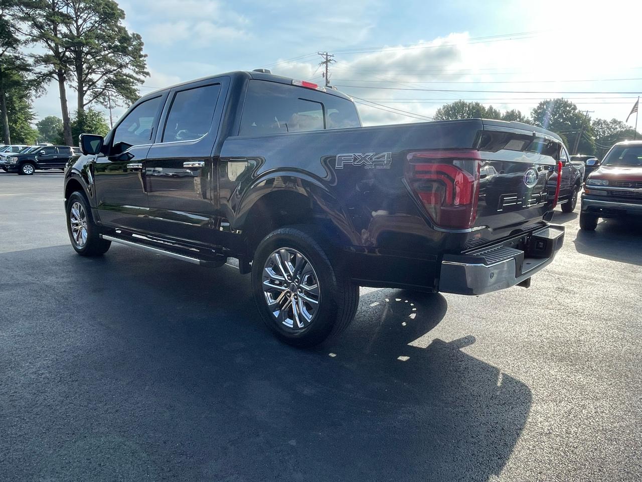 Ford F-150 Lariat 4WD SuperCrew 5.5' Box 2024