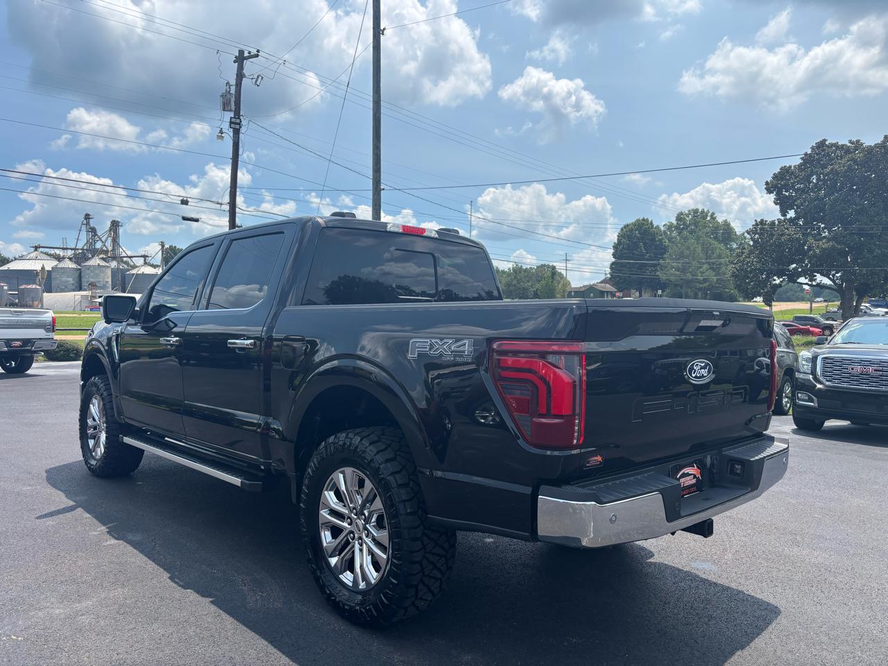 Ford F-150 Lariat 4WD SuperCrew 5.5' Box 2024