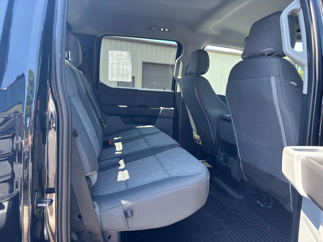 Ford Super Duty F-350 DRW XL 4WD Crew Cab 8' Box 2023